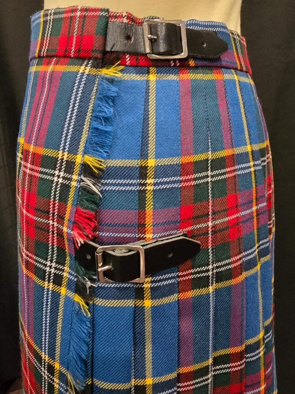 Vintage Woman's Mini Kilt in Macbeth Modern tartan - Picture 5 of 7
